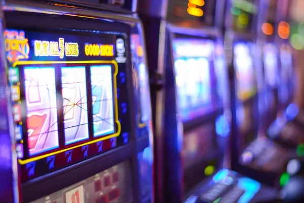 webet188tiga user Mobile user and Brand